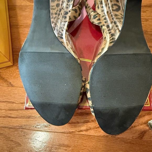 RENICA “Tanya” LEOPARD SHOES - Picture 8 of 8